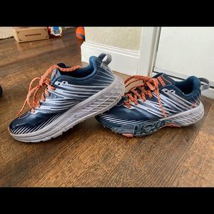 Hoka one one